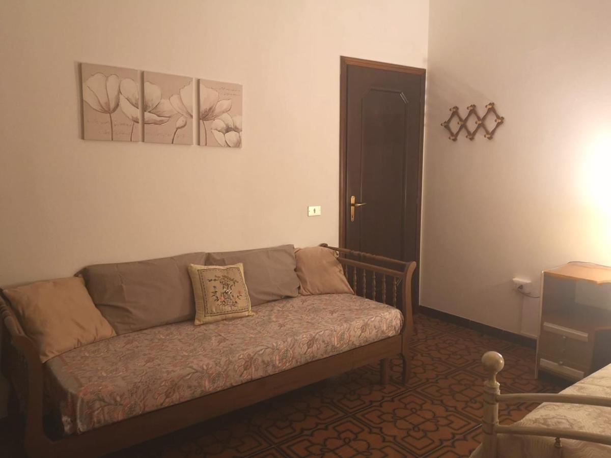 Assueli B&B Assemini Exteriér fotografie